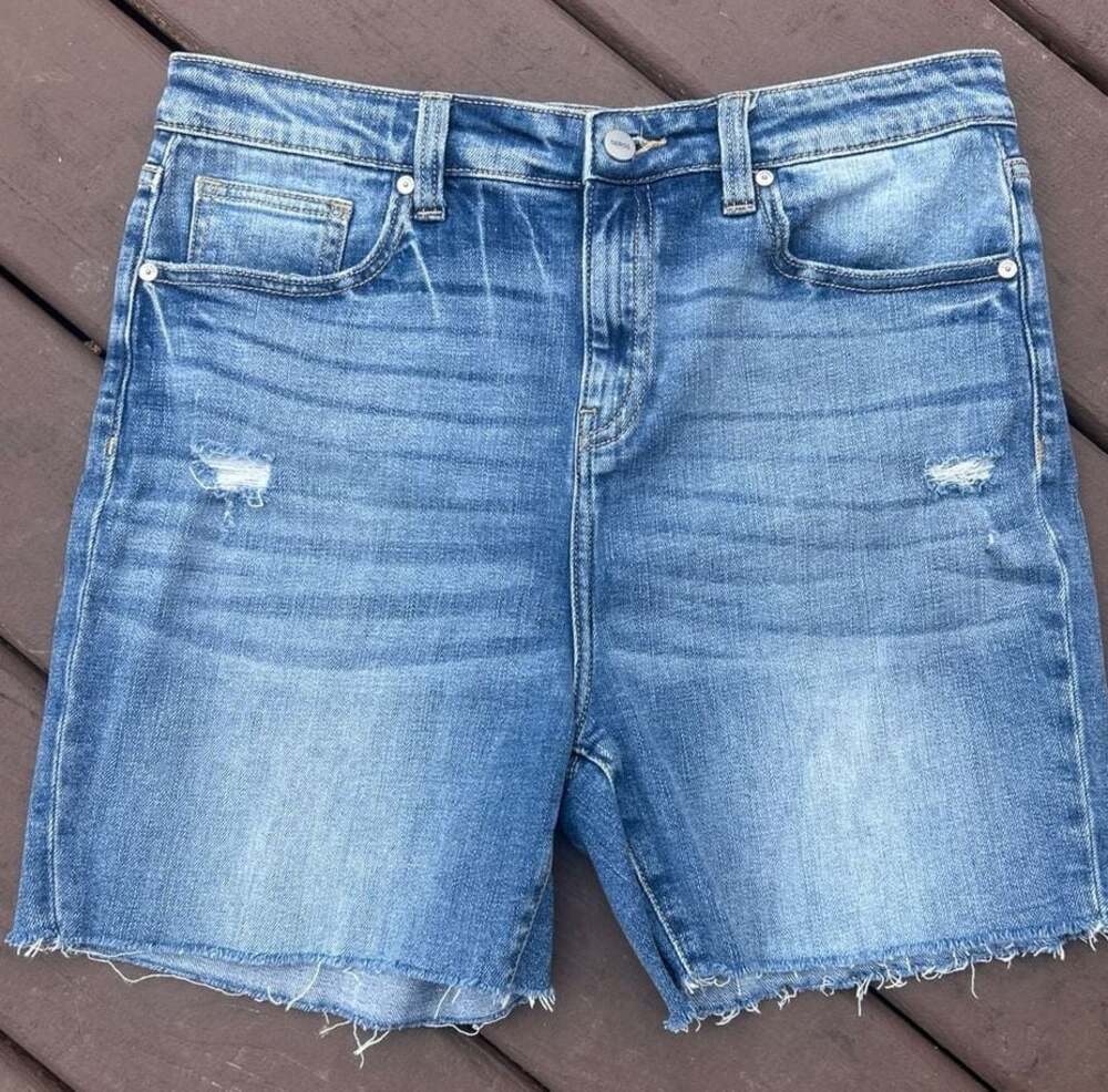 Ceros Distressed Denim Cut-Off Shorts Size 32